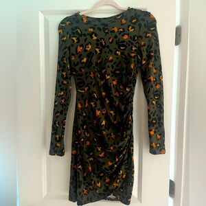 Altrd state size small green animal print dress